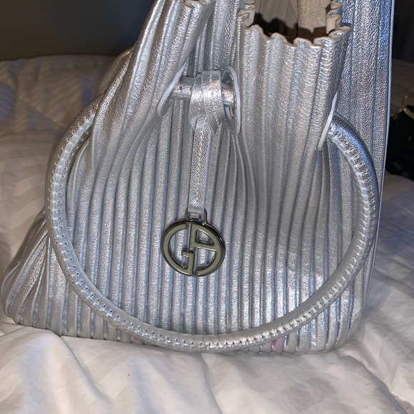 Authentic Giorgio Armani bag! - Picture 2 of 5